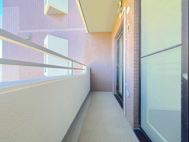 ネクサス香椎1号棟のバルコニー