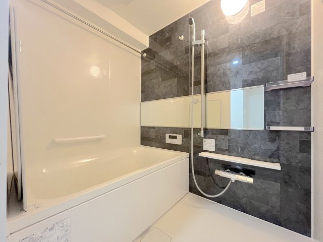 ネクサス香椎1号棟の浴室