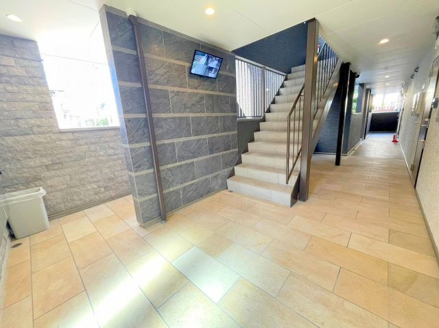 KTIカーサ三国本町のロビー