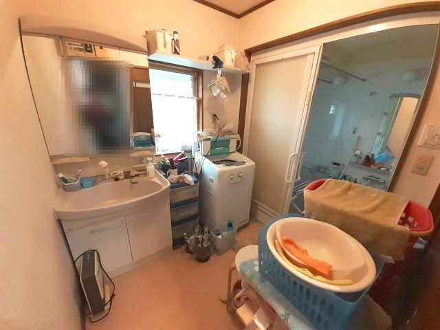 宇土市古保里町の中古一戸建の脱衣所