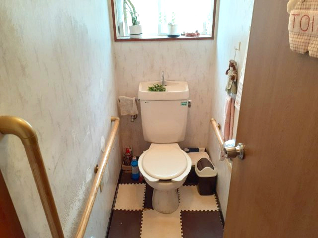 宇土市古保里町の中古一戸建のトイレ|1F