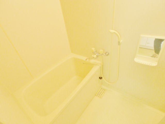 メゾンIDEの浴室