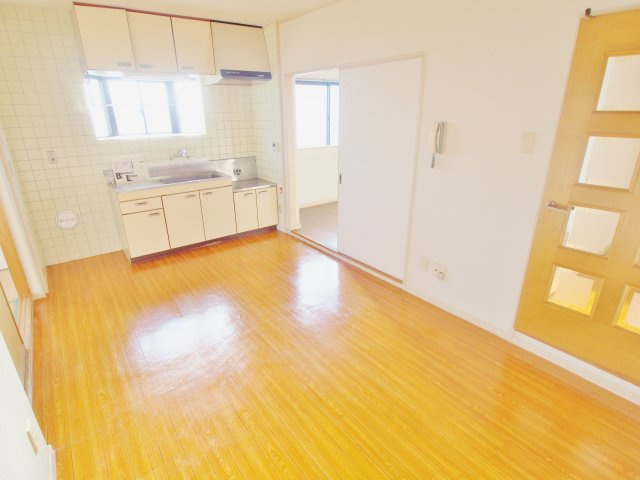 メゾンIDEの居間・リビング