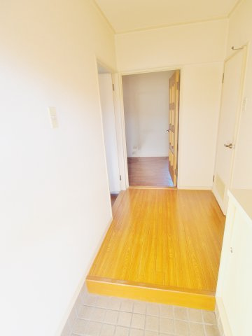 メゾンIDEの玄関