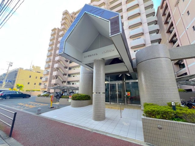 エンゼルハイム大濠公園南のエントランス