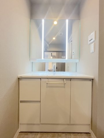 エンゼルハイム大濠公園南の独立洗面台