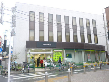 三井住友銀行経堂支店まで282m