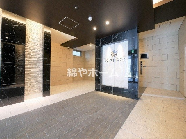 ララプレイス玉造パルクのロビー|清潔なロビーです