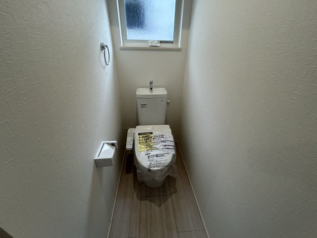 明石市藤江戸建１号棟のトイレ