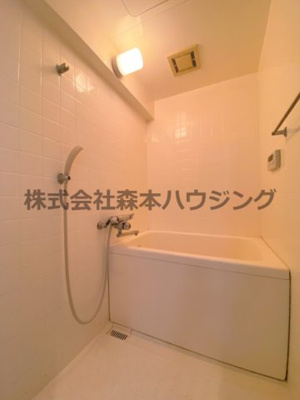 【浴室】 | 　香里園ヒルズ | お風呂で日々の疲れを落としましょう