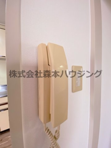 【セキュリティ】 | 　香里園ヒルズ | インターフォンついてます