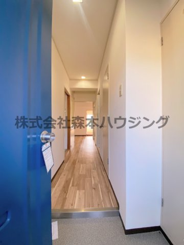 【内装】 | 　香里園ヒルズ | 明るい室内です