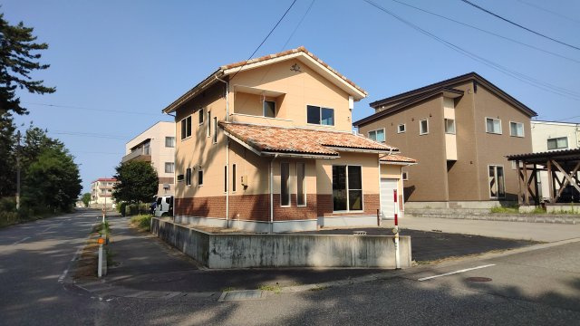 北蒲原郡聖籠町大字次第浜　売戸建住宅の外観