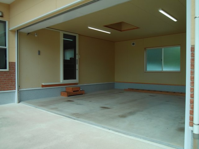 北蒲原郡聖籠町大字次第浜　売戸建住宅の駐車場
