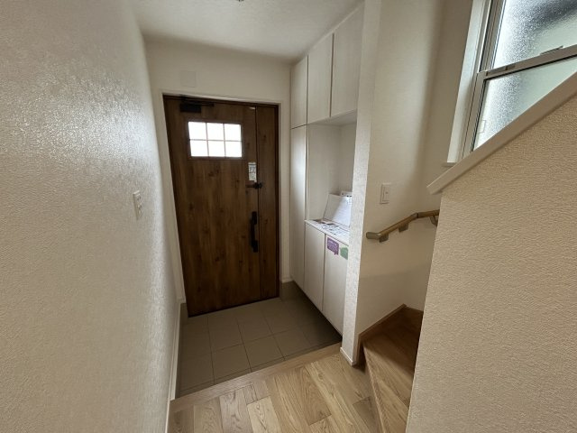 明石市藤江新築戸建４号棟の玄関