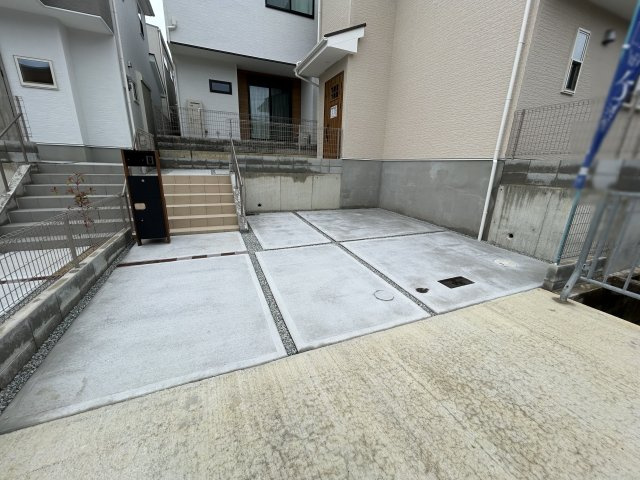 明石市藤江新築戸建４号棟の駐車場