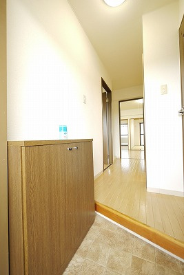 アクセスワケの玄関