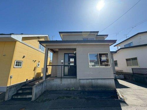 高台南向き4LDK！日当たりと眺望を叶える緑ケ岡の家♪