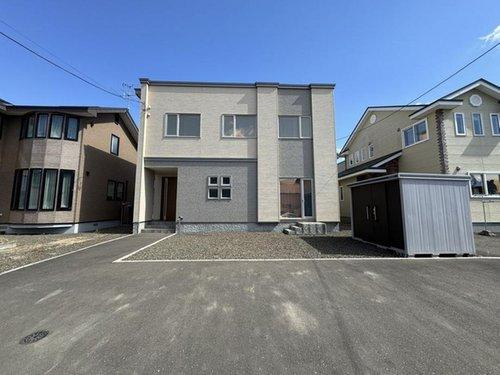 【鶴野東4丁目】土屋ホーム施工！交通アクセス良好な築6年の家☆