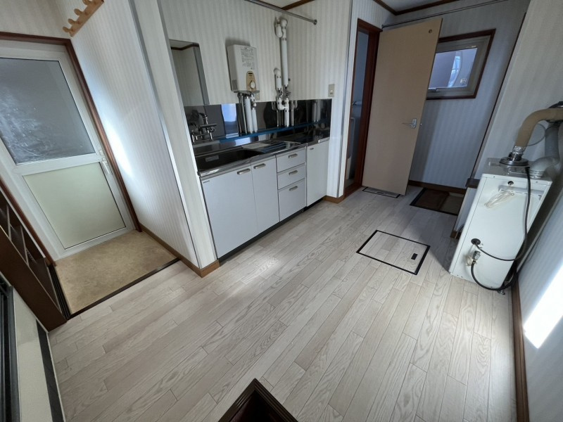 釧路市美原5丁目の中古戸建「ペチカ」のある５LDKのお家♪のその他|趣味や収納に最適。多目的に使える独立した離れ。