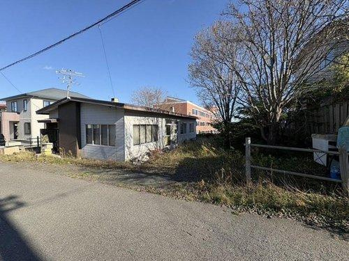 釧路市緑ケ岡6丁目　売土地の外観|100坪の広々とした高台の土地です。