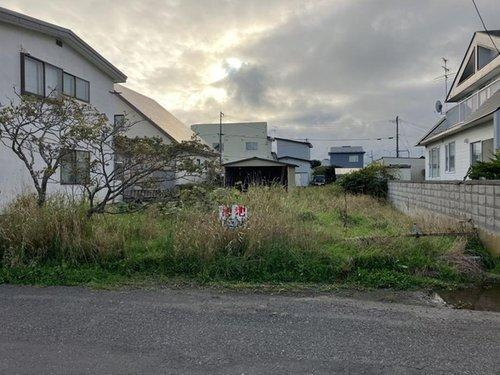 釧路市大楽毛5丁目 売土地の前面道路含む現地写真|50坪の土地、生活ライフラインが整っています。