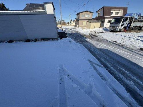 釧路市大楽毛西1丁目　売地の前面道路含む現地写真|大楽毛エリアは土地が安く、建物にこだわる人におすすめです。