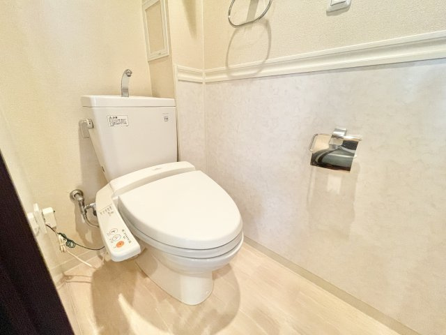 グランスイート香里園のトイレ|シンプルで使いやすいトイレです