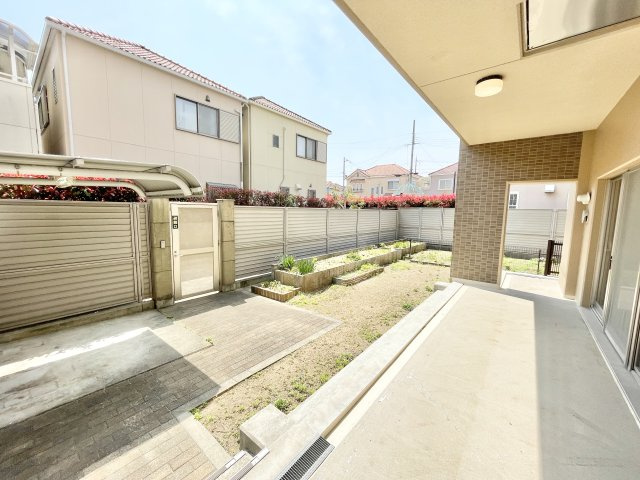 グランスイート香里園のバルコニー|テラスです