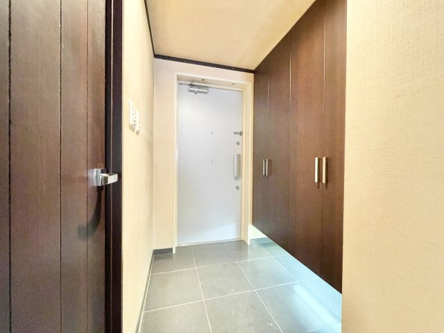 グランスイート香里園の玄関|毎日通る玄関はこちらです