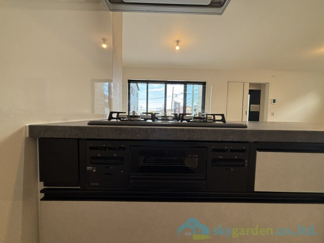 秦野市尾尻2期　新築戸建　全2棟1号棟のキッチン