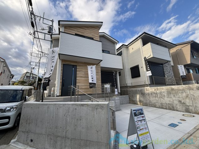 秦野市尾尻2期　新築戸建　全2棟1号棟の外観