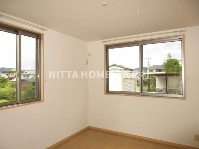 コート　パルＡ・Ｂの内装|こちらは６．４帖の洋室です＊