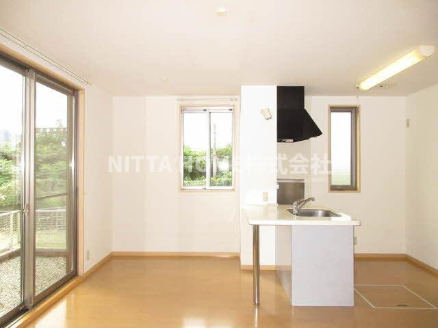 コート　パルＡ・Ｂのキッチン|カウンターキッチンは台もあってさらに便利に◇