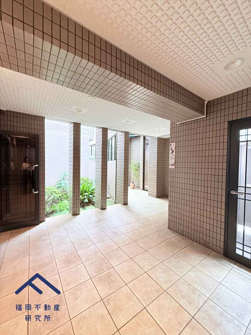 エンゼルハイム大濠公園南のエントランス