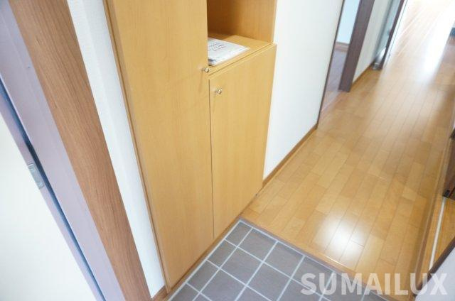 サンシャイン帯山の玄関