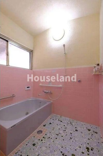 加太平屋戸建の浴室