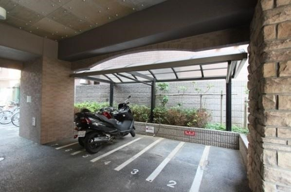 【駐車場】フェニックス幡ヶ谷壱番館