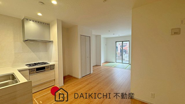 【居間・リビング】 | 久喜市久喜東1丁目　新築戸建　全2棟　1号棟