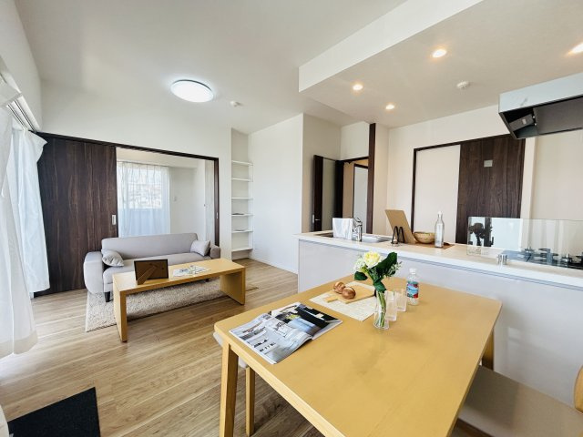 ディアコート識名の居間・リビング