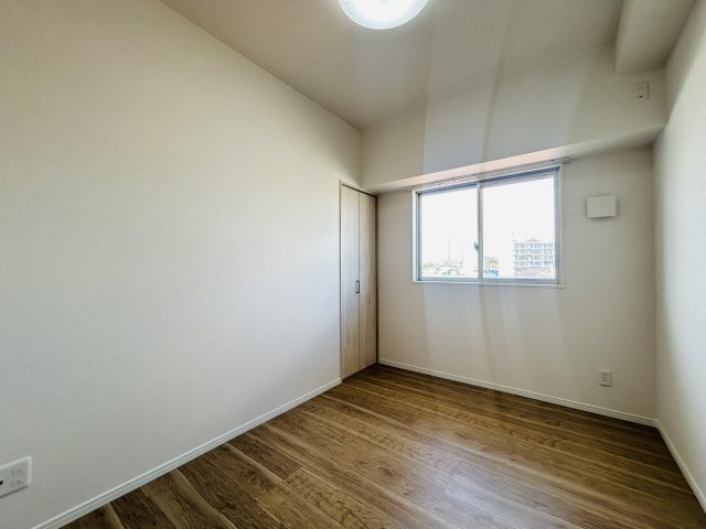 ディアコート識名の洋室