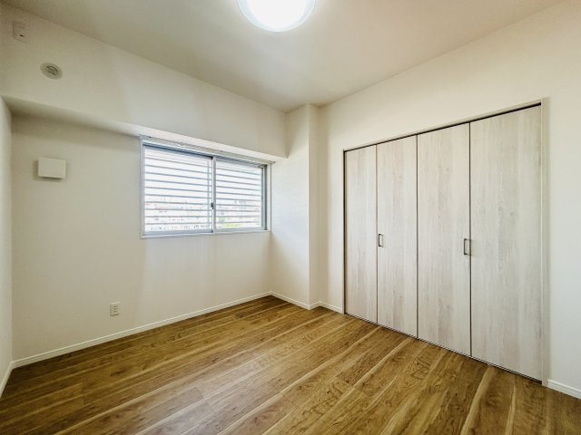 ディアコート識名の洋室