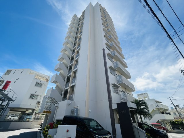 ディアコート識名の外観