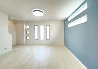 【居間・リビング】 | 蕨市中央２丁目　中古戸建