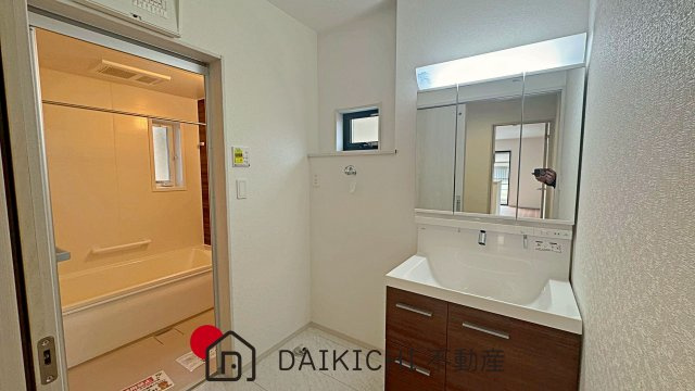 【独立洗面台】 | 久喜市久喜東1丁目　新築戸建　全2棟　2号棟