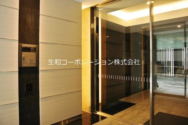 カーサ　レシュールのエントランス| 