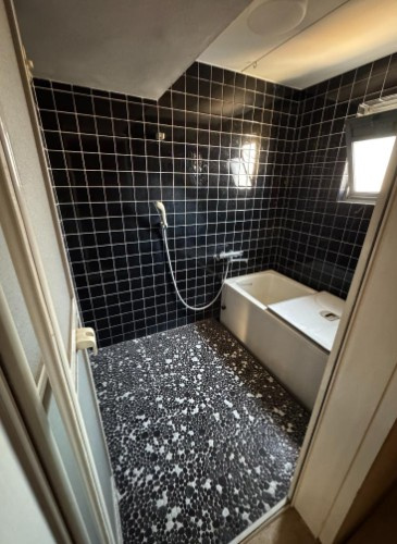 【浴室】 | 高島平サンパワー | 一日の疲れが癒される優雅な時間を堪能できるゆとりあるバスルームです。