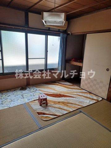 湊戸建ての和室|畳の上でゆっくりとくつろげる和室です