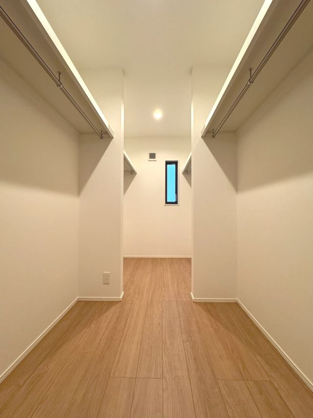 千種区神田町戸建の収納|収納充実のウォークインクローゼットがあります。
