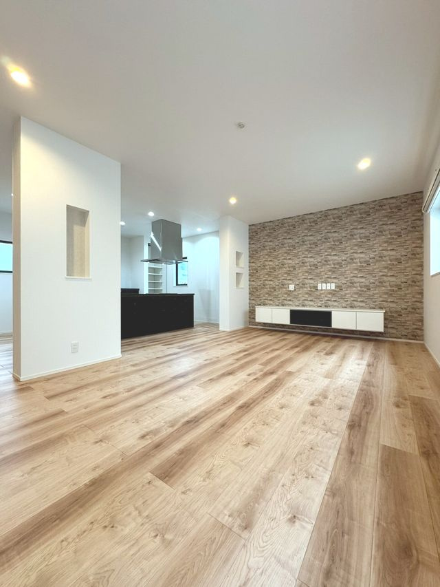 千種区神田町戸建の居間・リビング|約26.9帖のLDKです。